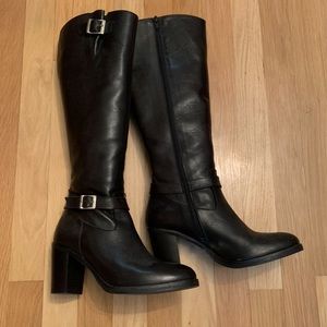 Charles David Boots